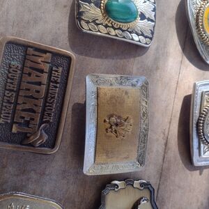 Assorted buckles